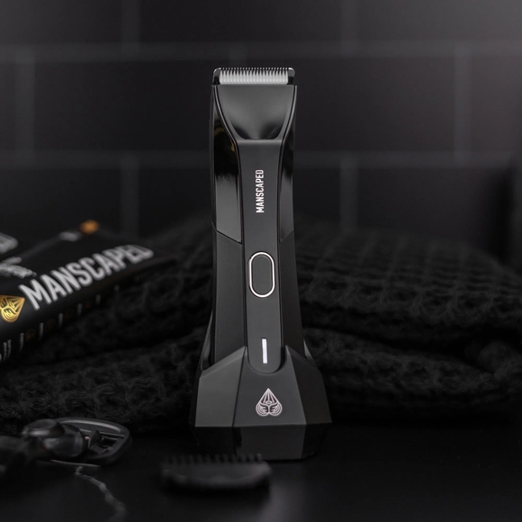 NEW MANSCAPED THE LAWN MOWER™ 4.0 TRIMMER FOR GROIN & BODY GROOMING - Picture 5 of 6